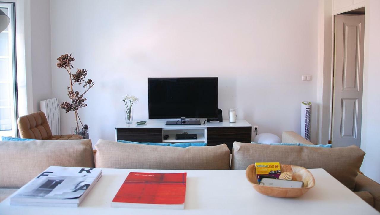 Sunny, And Comfy Ap. In Av. Da Liberdade * Lisboa
