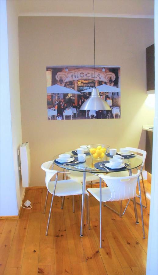 Sunny, And Comfy Ap. In Av. Da Liberdade Apartamento Lisboa