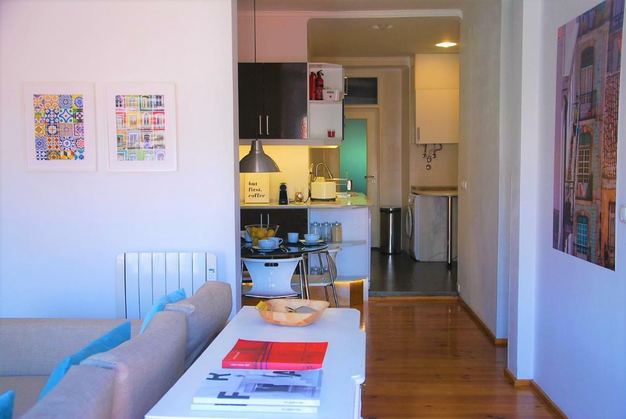 Sunny, And Comfy Ap. In Av. Da Liberdade Apartment Lisbon