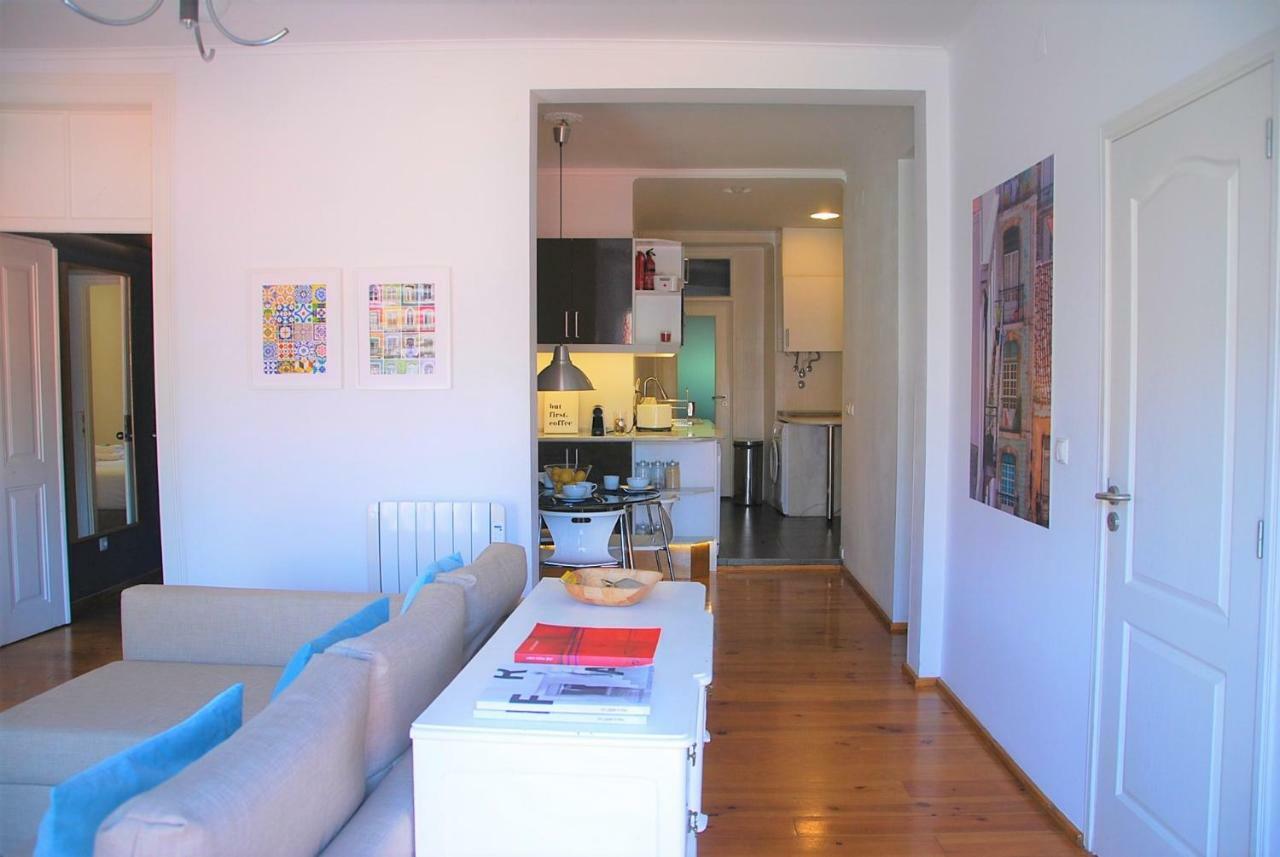 Sunny, And Comfy Ap. In Av. Da Liberdade Apartamento Lisboa