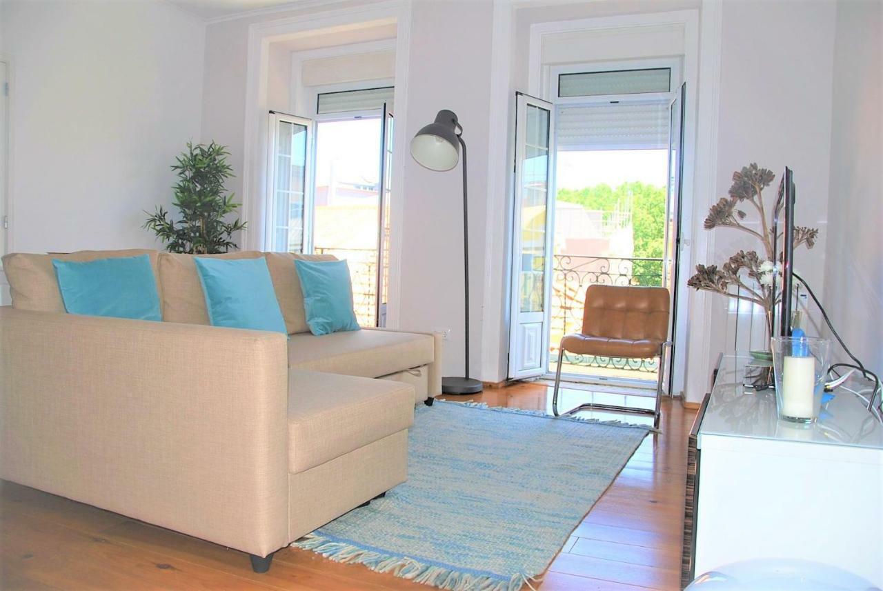 Sunny, And Comfy Ap. In Av. Da Liberdade Apartamento