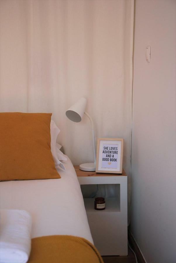 Sunny, And Comfy Ap. In Av. Da Liberdade * Lisboa