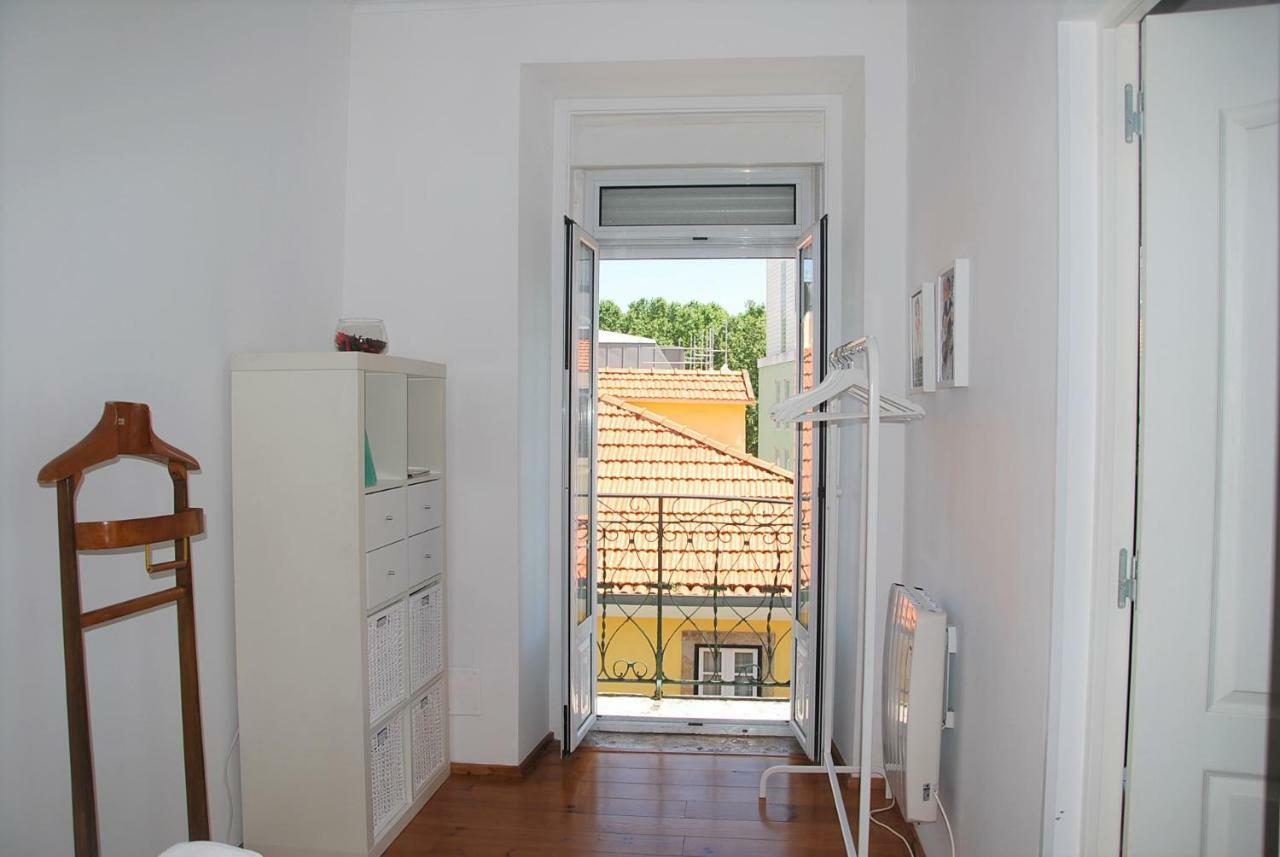 Apartment Sunny, And Comfy Ap. In Av. Da Liberdade Lisbon