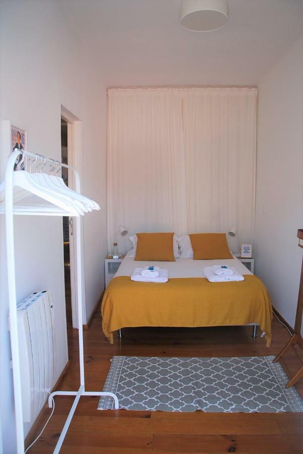 Sunny, And Comfy Ap. In Av. Da Liberdade