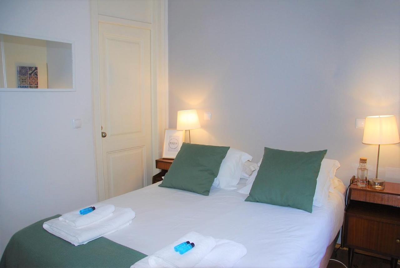 Apartment Sunny, And Comfy Ap. In Av. Da Liberdade Lisbon
